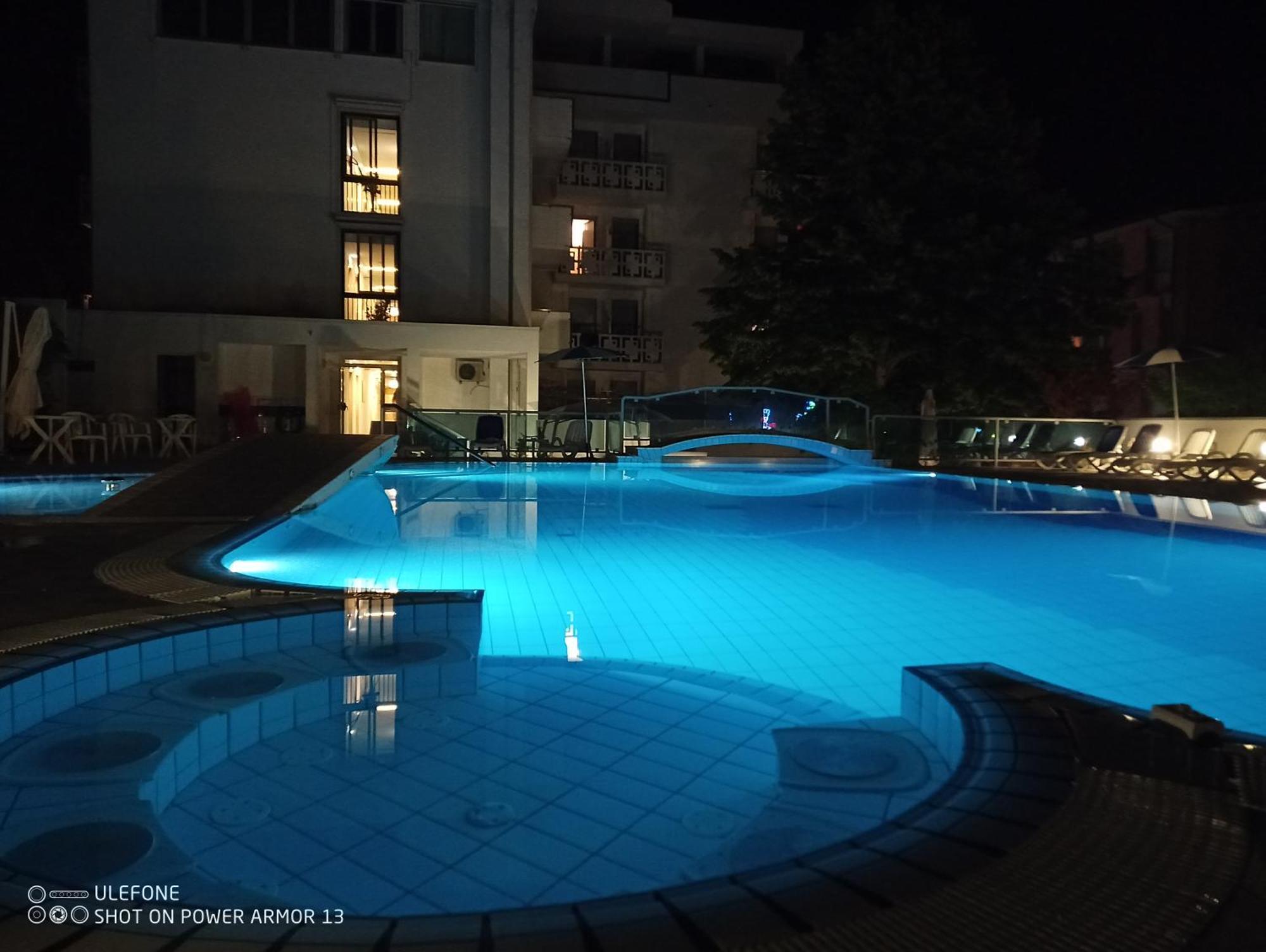 Hotel Firenze Бібіоне Екстер'єр фото