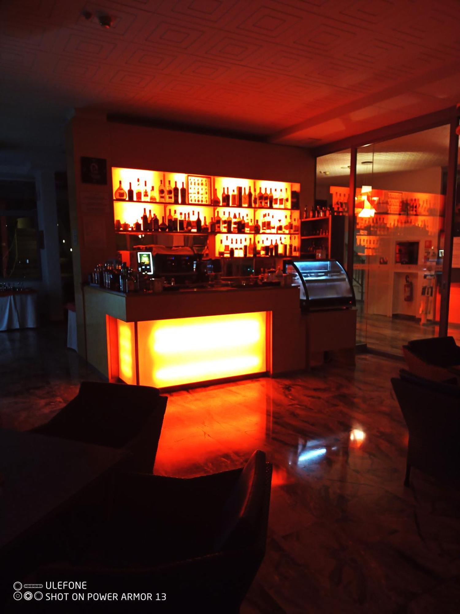 Hotel Firenze Бібіоне Екстер'єр фото