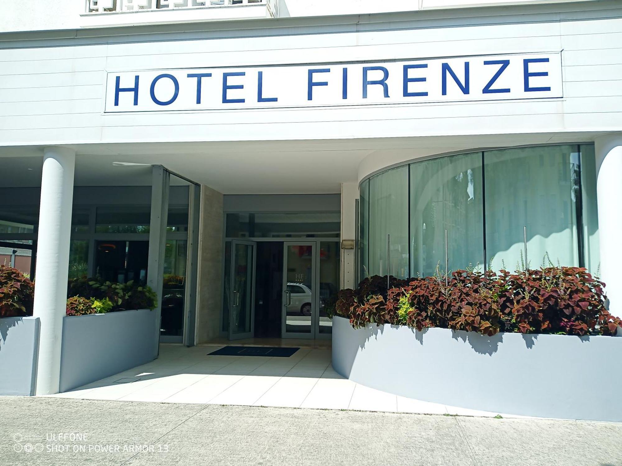 Hotel Firenze Бібіоне Екстер'єр фото