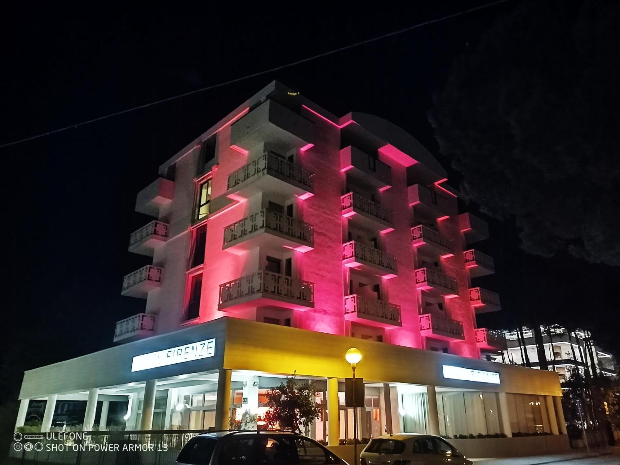 Hotel Firenze Бібіоне Екстер'єр фото